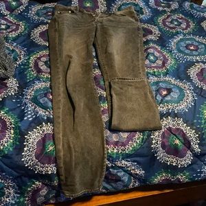 Hi-Rise Girlfriend Jeans